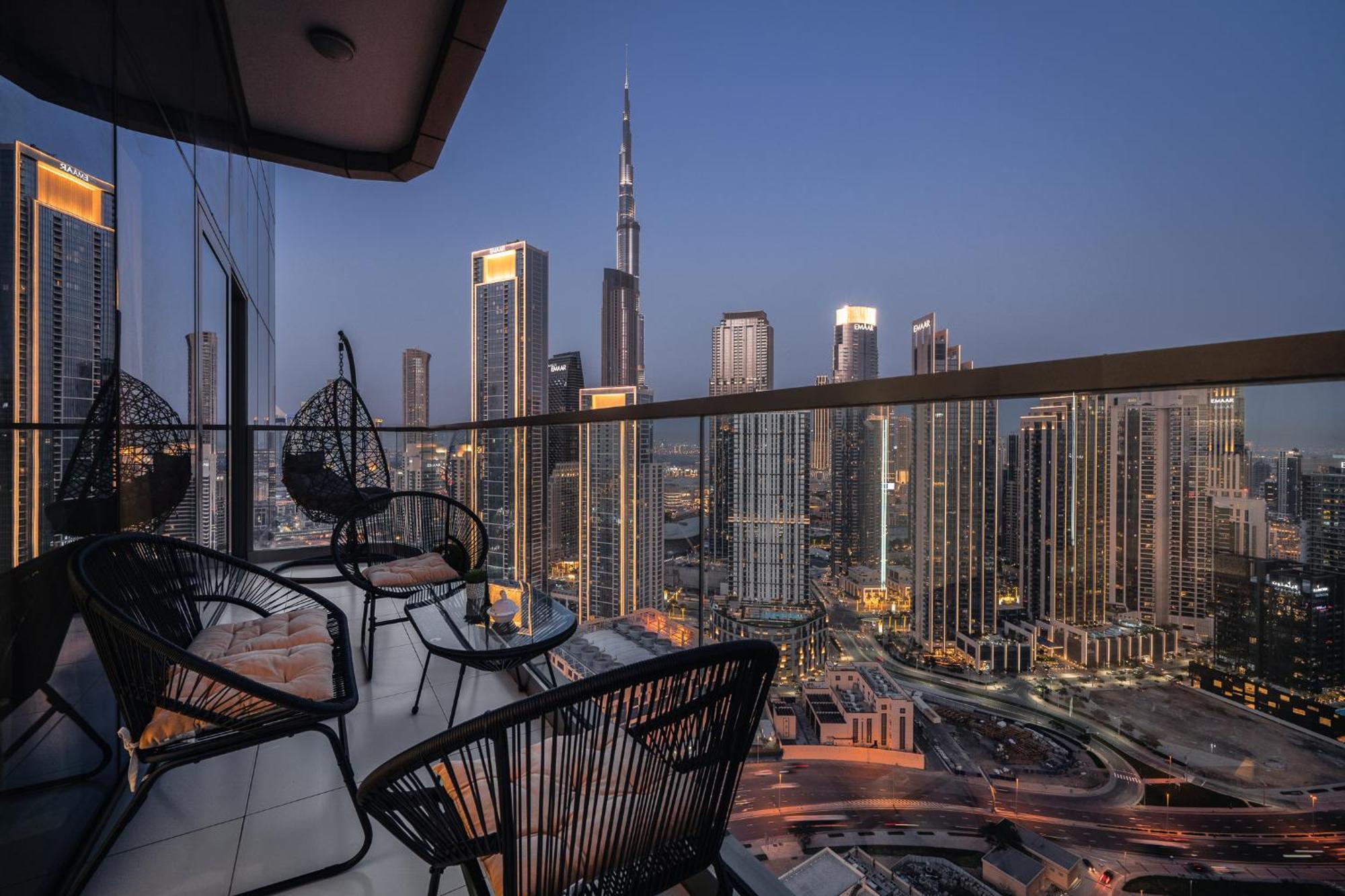Super High Infinity Pool And Amazing Burj Khalifa View 3 Bedroom In Paramount Midtown * Dubai